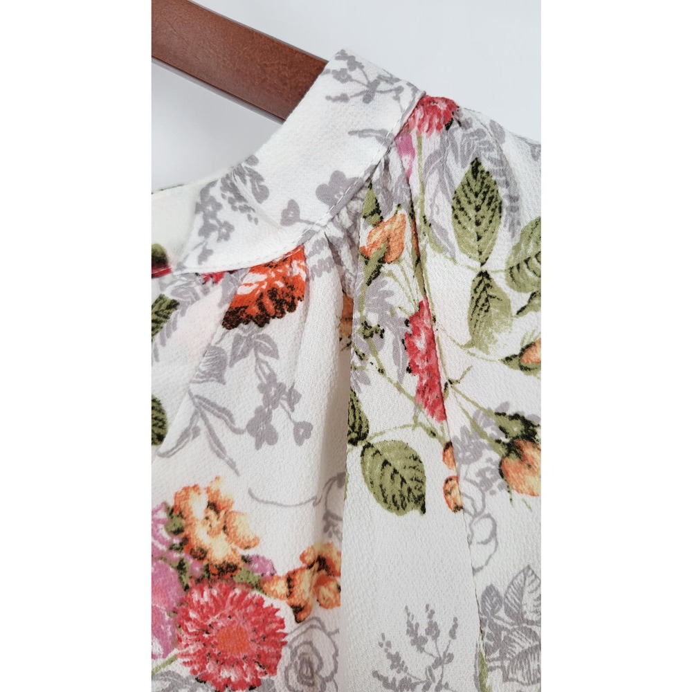 My Story Cream Floral V-Neck Lace up Blouse Women's L New NWT - Picture 3 of 8